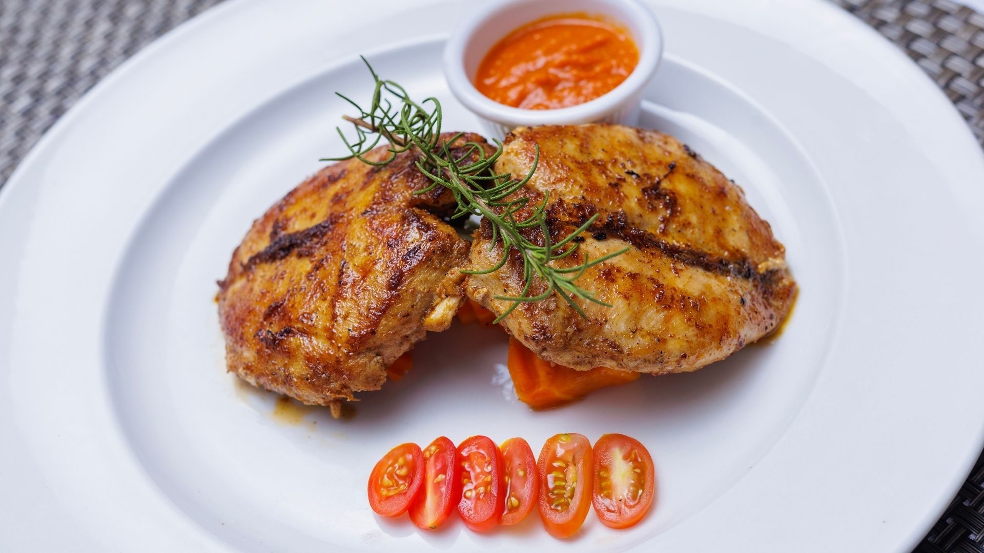 Dish served at the Buddiez Platinum Hotel restaurant, Nsambya